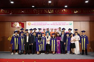 Lễ bế giảng và trao bằng tốt nghiệp lớp Bác sỹ Thú y K55 – Trường Đại học Nông Lâm tại Trường Cao đẳng Quảng Nam