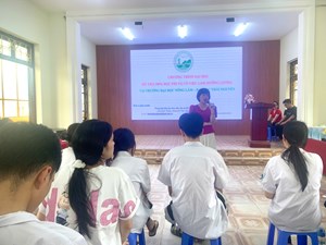 Trường Đại học Nông Lâm Thái Nguyên phối hợp với Trung tâm Giáo dục thường xuyên tỉnh Thái Nguyên tư vấn hướng nghiệp, tuyển sinh cho học sinh lớp 12